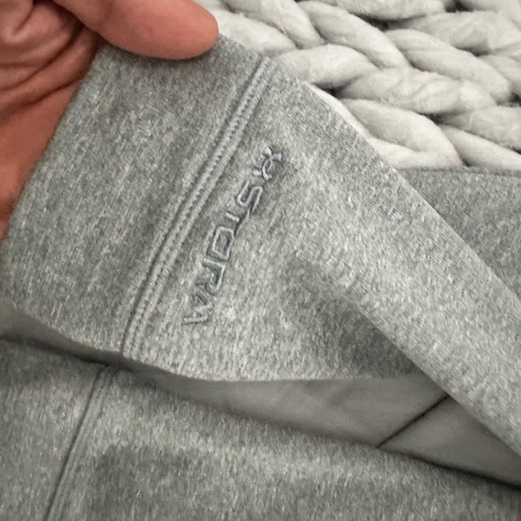 Under Armour Hoodie - Picture 4 of 5